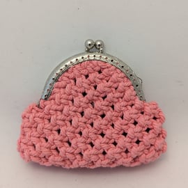 Small macrame coin purse - light pink