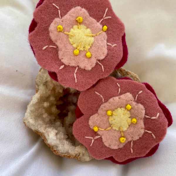 Pair of Large Peony Hairclips with alligator clips