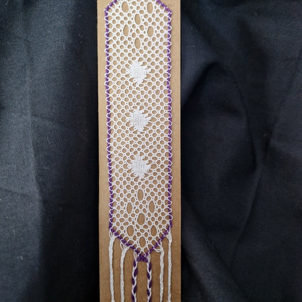 Bobbin Lace Bookmark in White and Purple