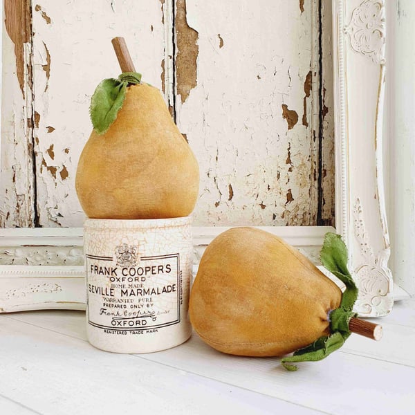 2 Primitive Style Pears