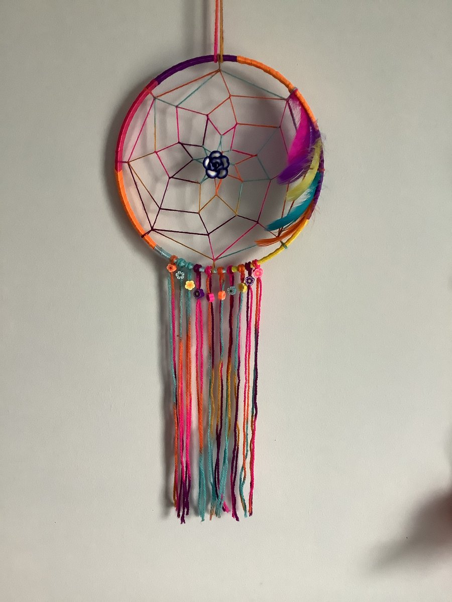 Single Tier Handmade Dreamcatcher