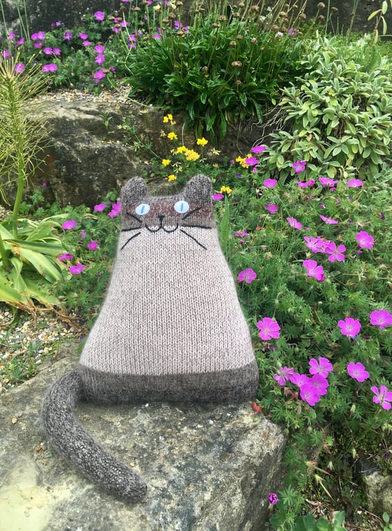 Siamese cat doll hand knitted from acrylic yarn 