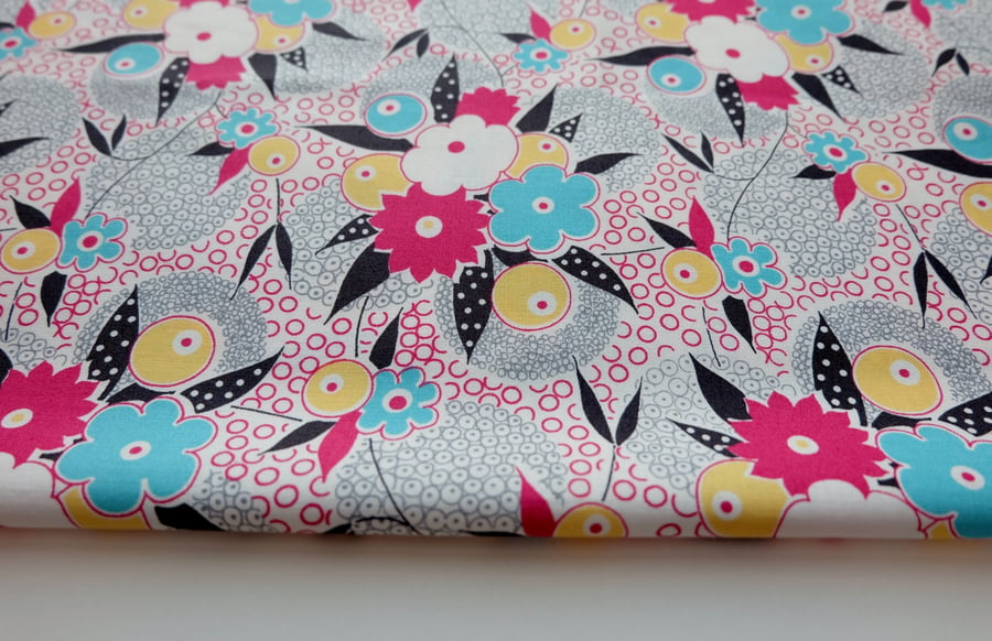 Quilt Fabric FQ, 30s Style Gardenvale by Jen Kingwell, Moda, Gardenia Snapdragon