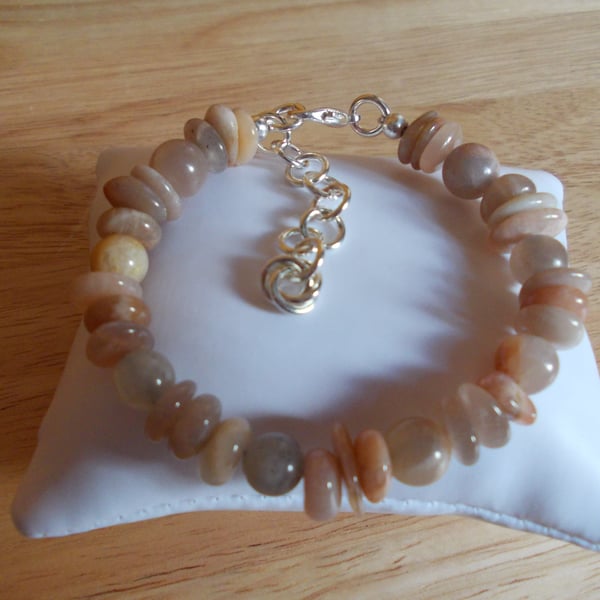Sunstone and Peach moonstone bracelet