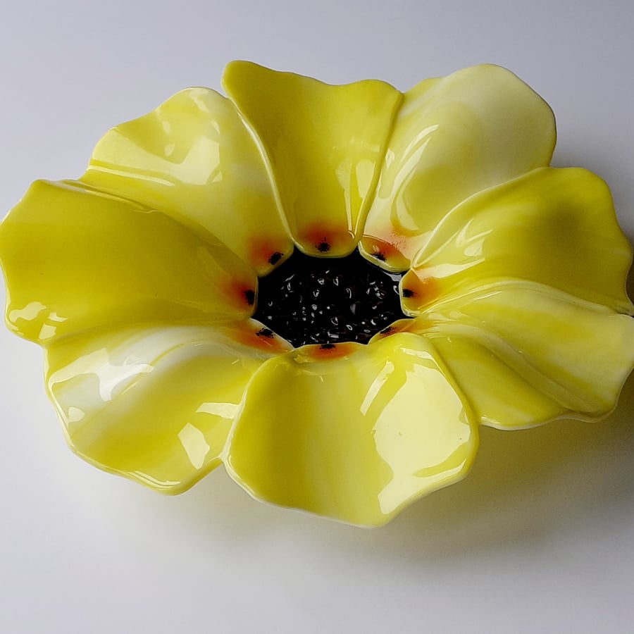 Fused glass decorative floral display dish, yellow