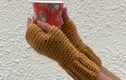 GLOVES / MITTS, BOOT CUFFS 