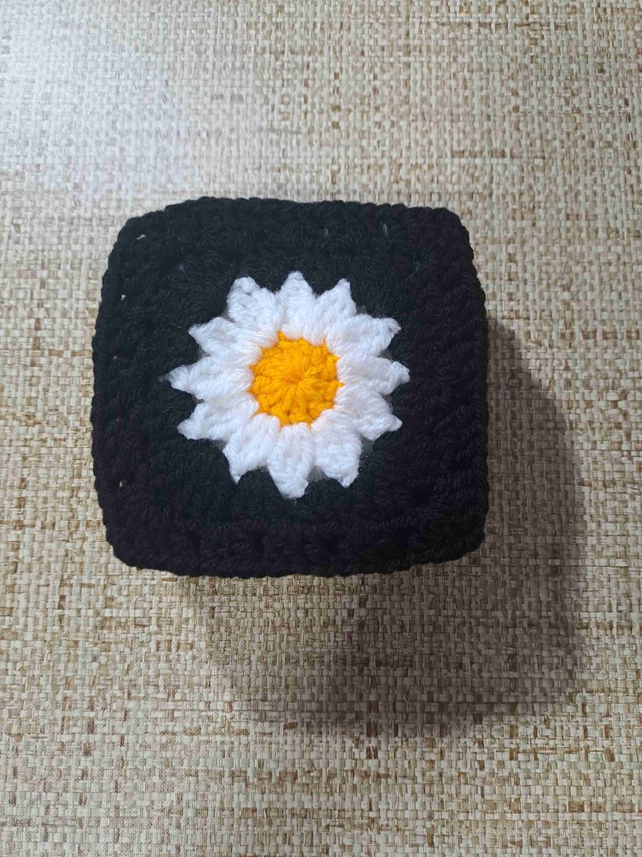 Set of 6 white daisy crochet block with black background