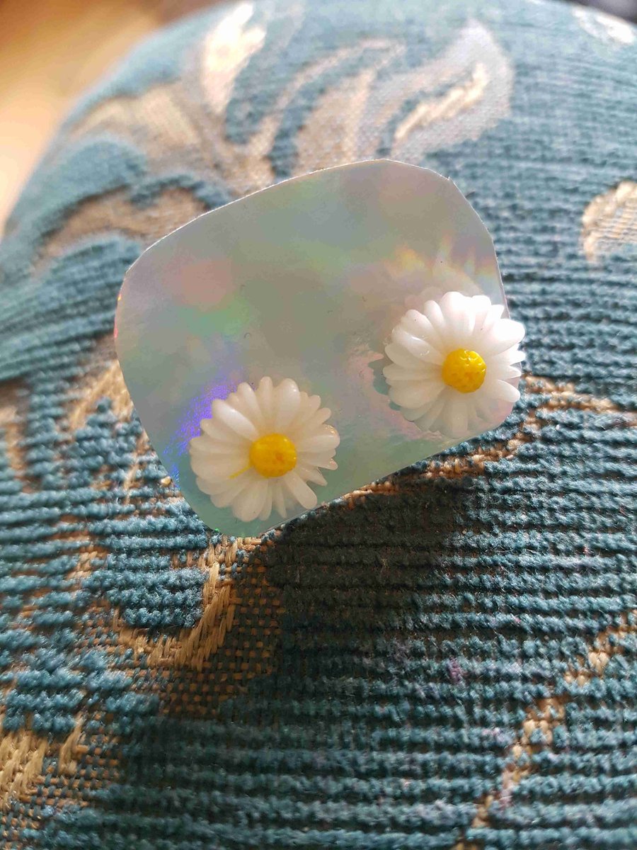Handcrafted Daisy earings 