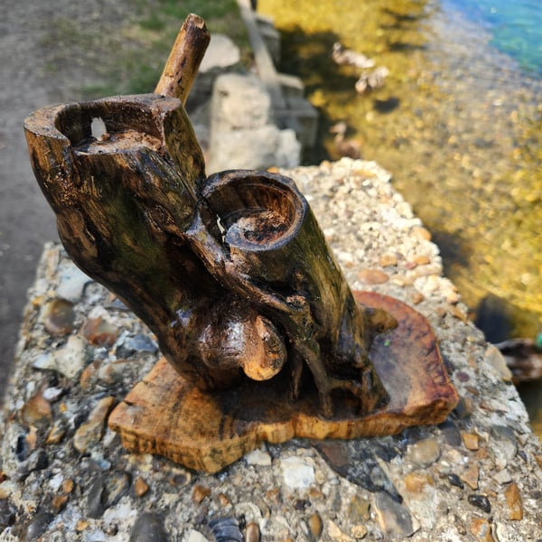 Tea light holder