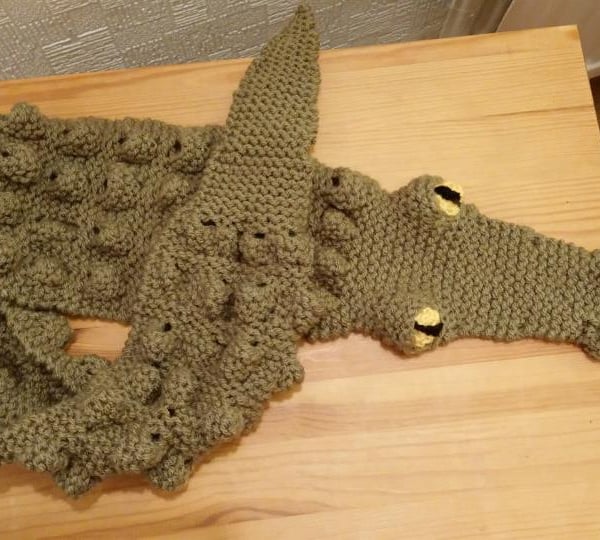 crocodile style Aran scarfs