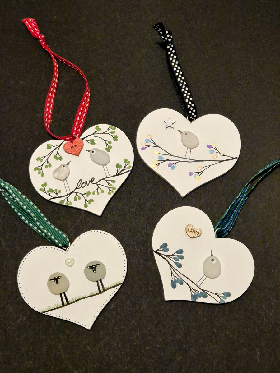 Set of 4 handmade hanging wood hearts with seaham seaglass birds love gift 