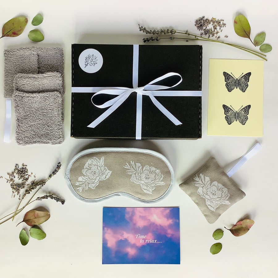 Spa Gift Set; Lavender Spa Relaxation Gift Box