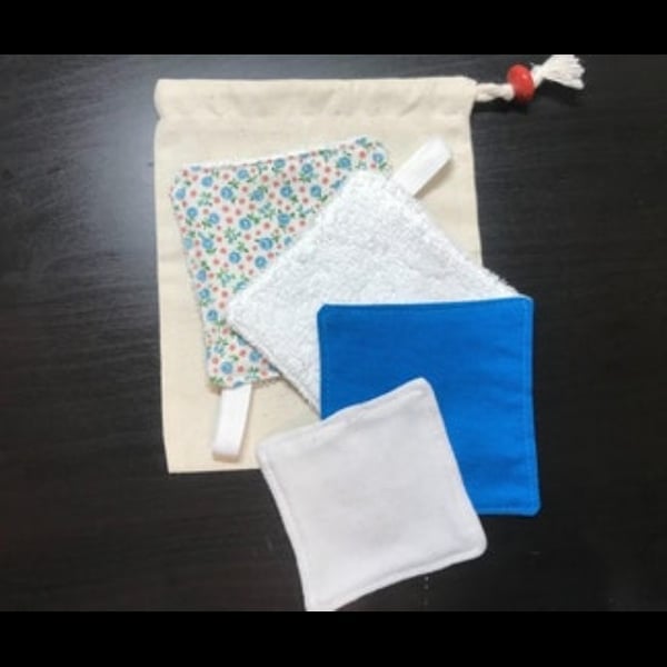 Set of 10 reusable eco-friendly facial fabric wipes