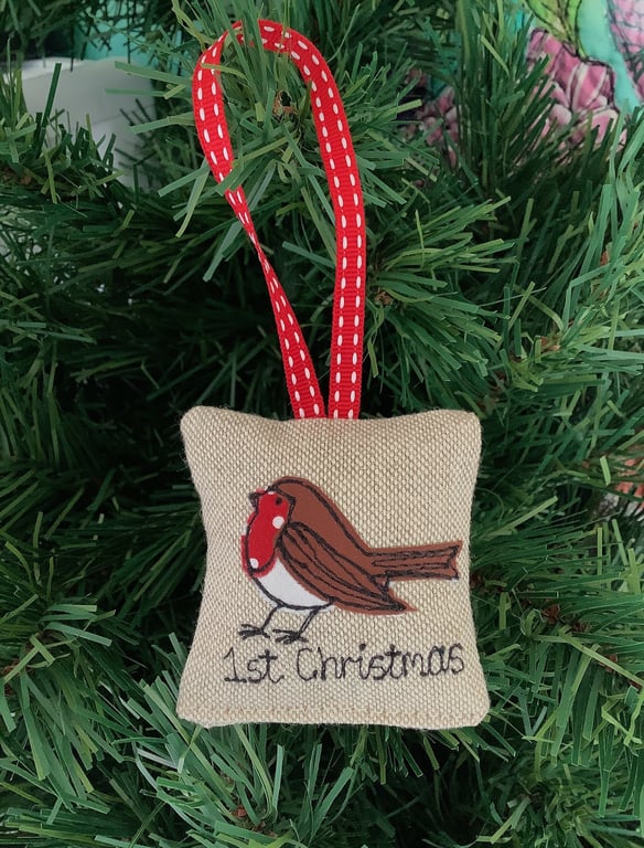 Robin Personalised Tree Hanger with Optional Lavender Scent - Choice of Wording 