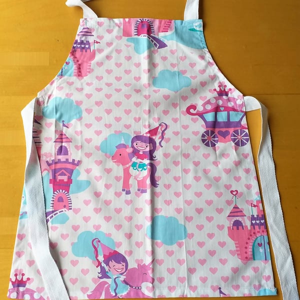 Princess Apron age 2-6 approximately