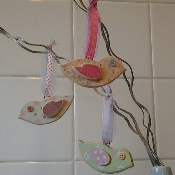 Sweet Little Hanging Birds 