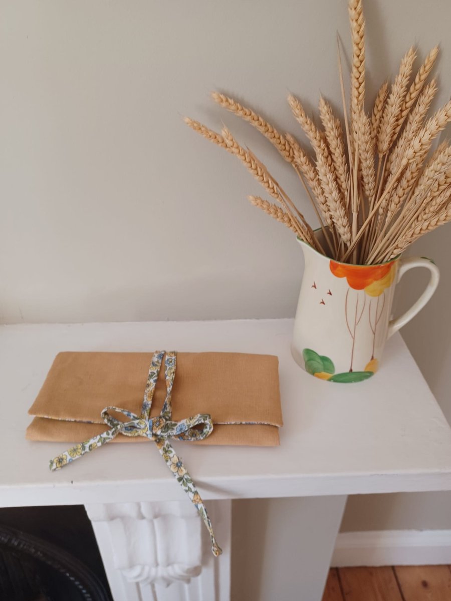 Jewellery roll