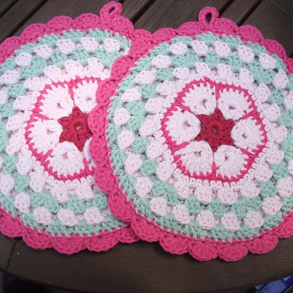 African Flower Pot holders (or tablemats) 100% cotton - set of two