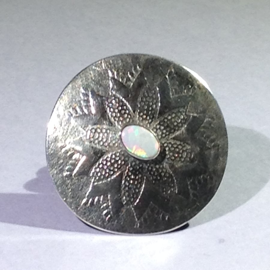 Silver hair band with opal