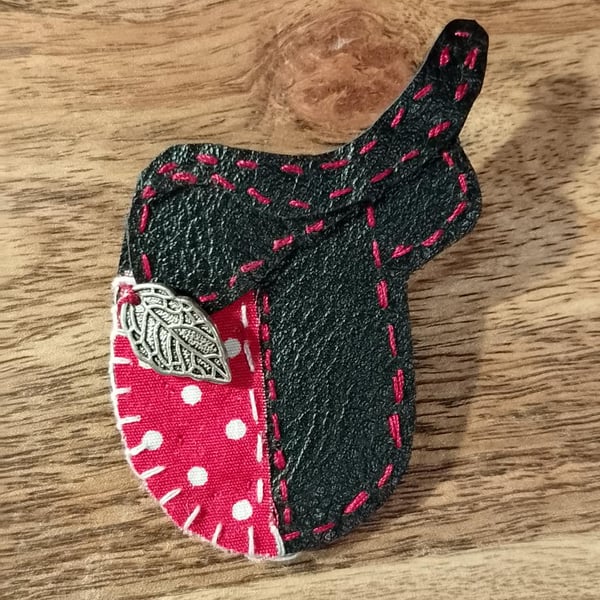 Saddle Brooch