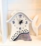 Bully in a Tuck Clock - Image 1