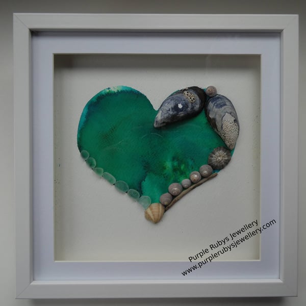 Sea Green Tie-Dye Heart of Cornwall Sea Glass, Driftwood, Sea Shell Picture P187