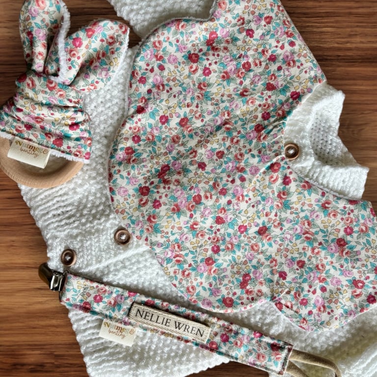 Pastel Flowers Baby Bib - Scallop or Rounded - GIFTSET AVAILABLE