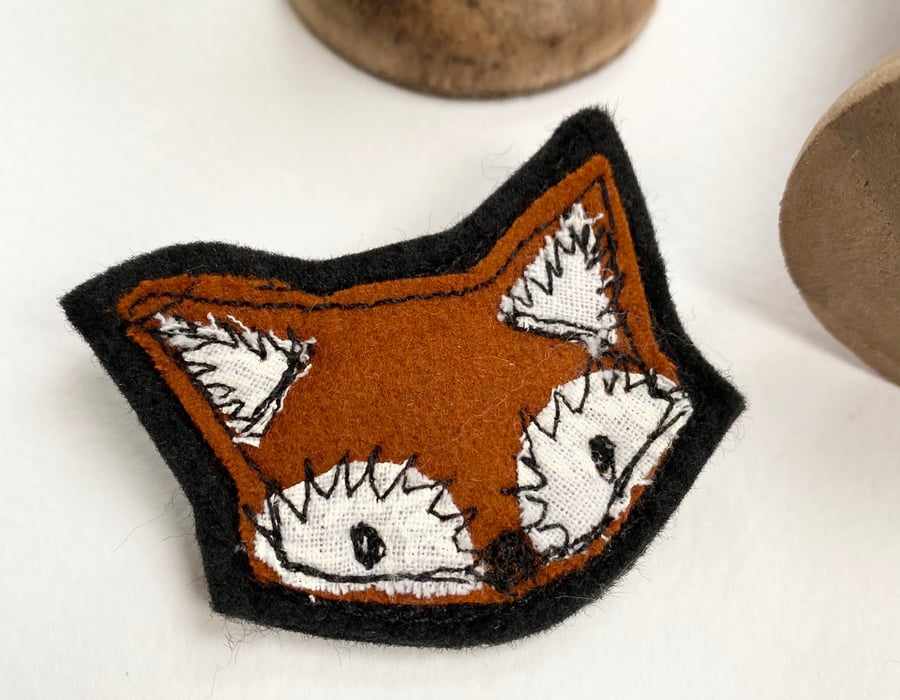 Upcycled fox brooch pin or badge. 