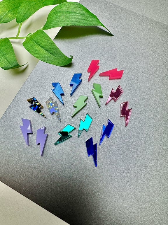 Lightning Bolt Mini Earrings