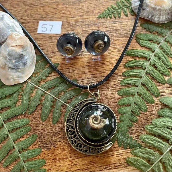 Ammonite jewellery set 