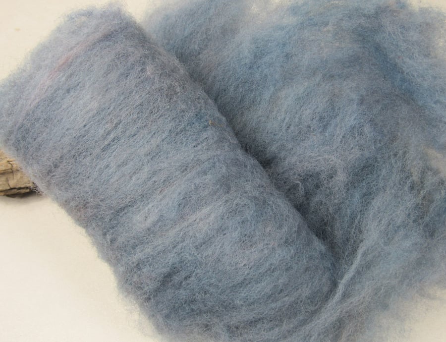 10g Naturally Dyed Indigo Violet Llanwenog Felting Wool