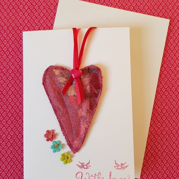 Textile heart in a card: medium with organza layer