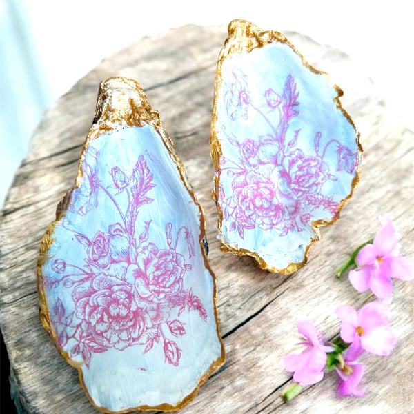 Oyster Shell Decoupage - Beautiful Elegant Design - Pair 9-10cm Length