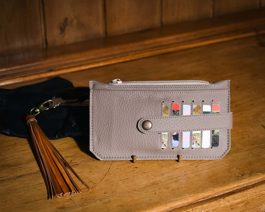 Beige leather Purse Pal card wallet