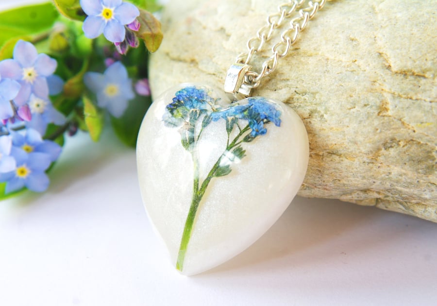 romantic heart necklace with real forget me not flower 