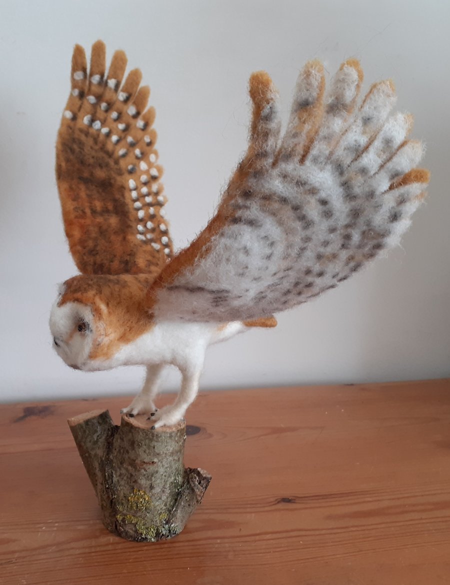 Needle felting kit Owl, craft hobby wool