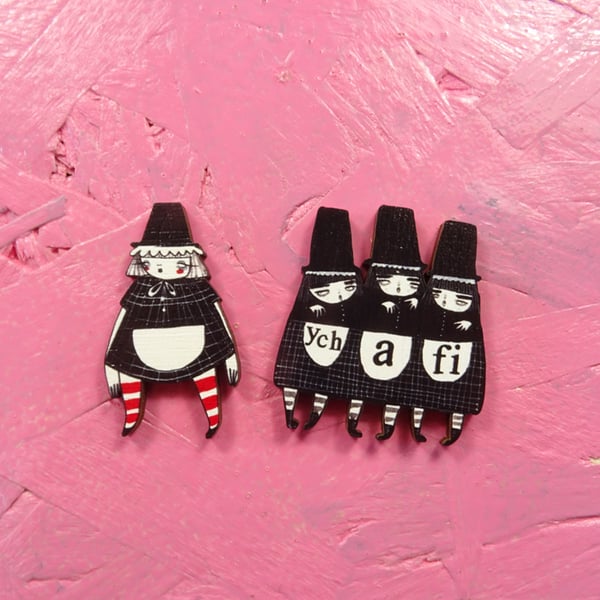 Wood Brooches- Welsh ladies