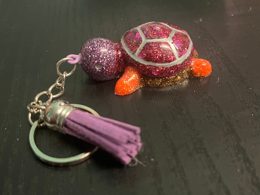 Glittery turtle keyring