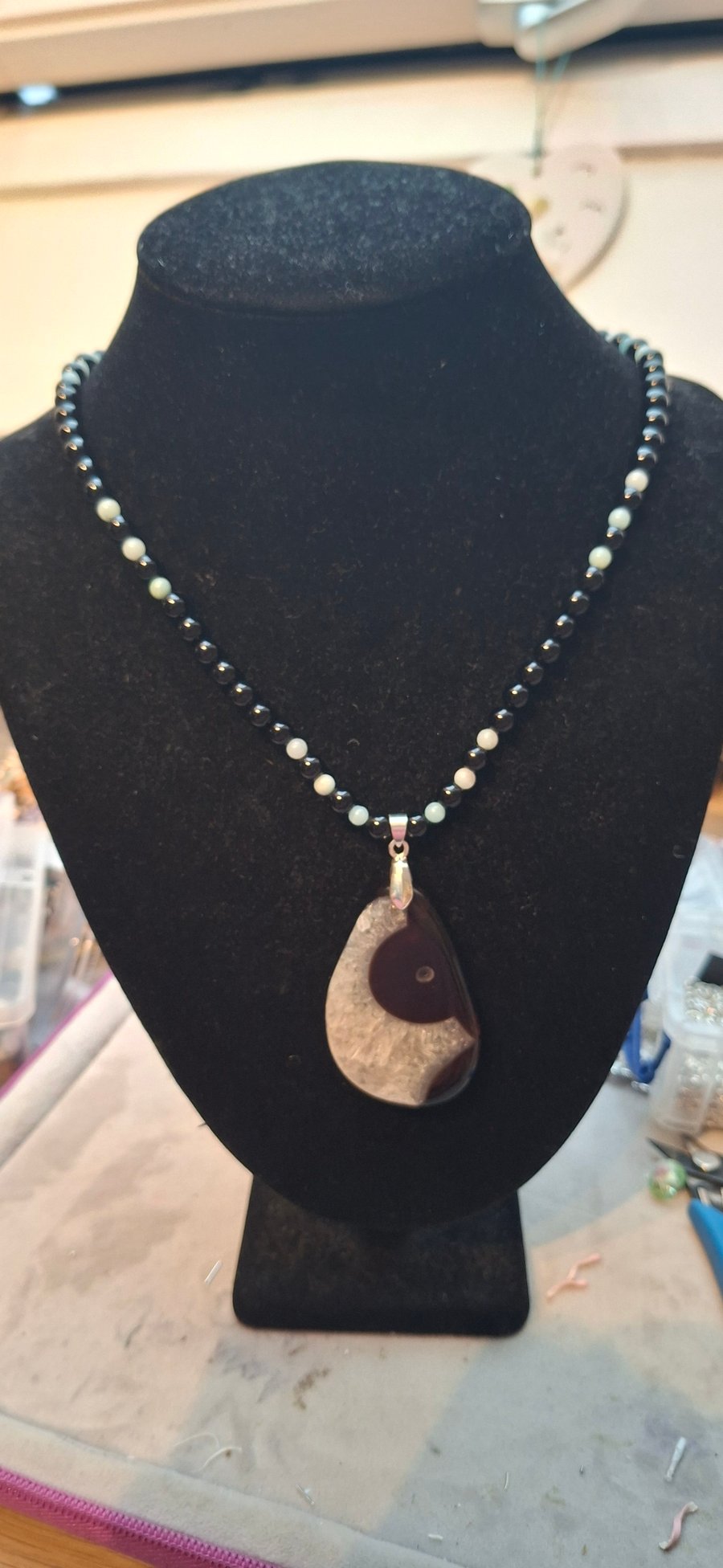 Full gemstone necklace 