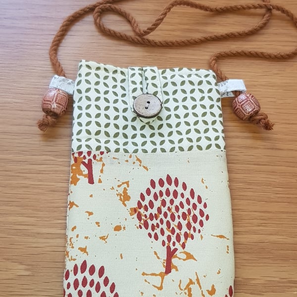 Mobile phone pouch: rust tree pattern 
