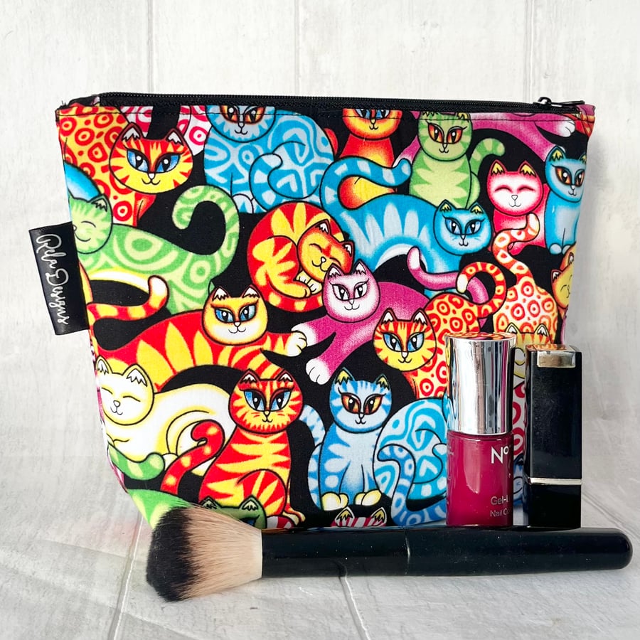 Cat make up bag 