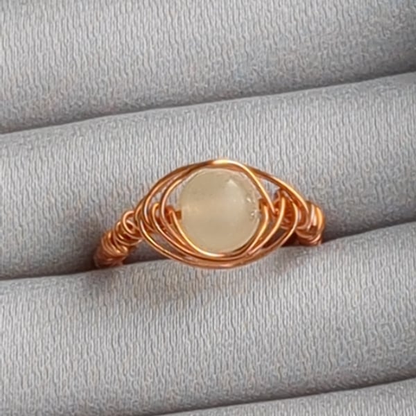 Yellow honey Jade Copper Wire ring
