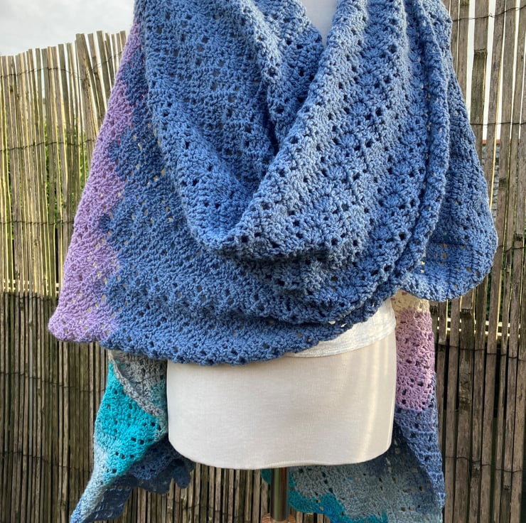 Chevron lace wrap hotsell