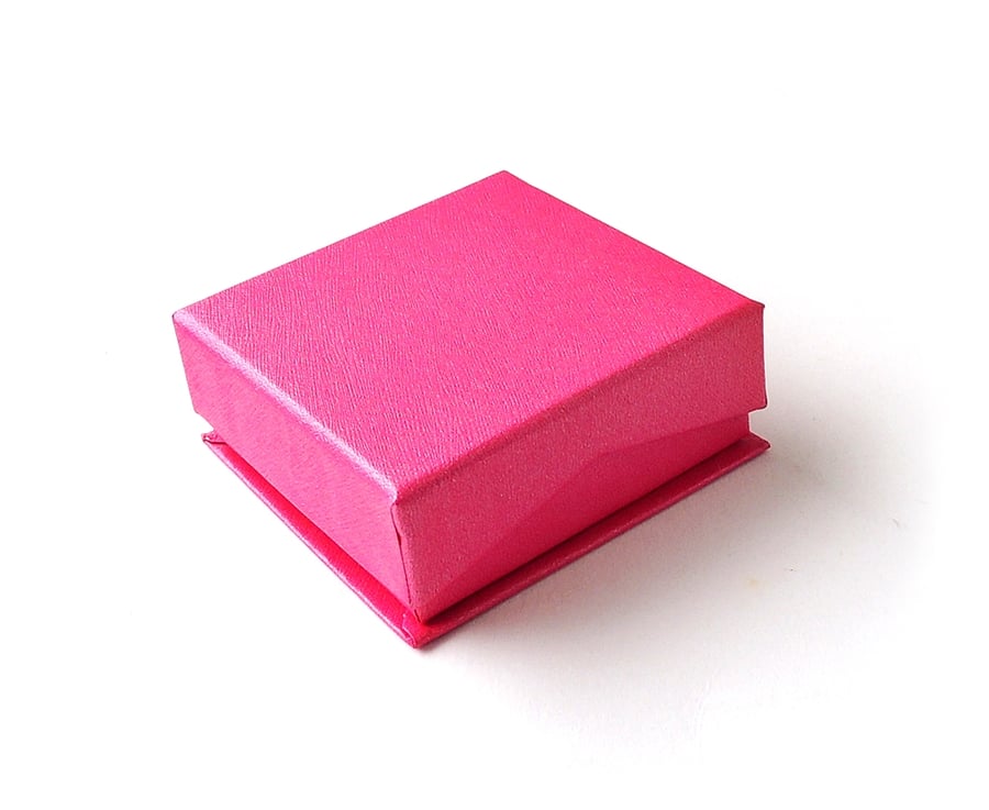 Pink Earrings or Pendant Gift Box
