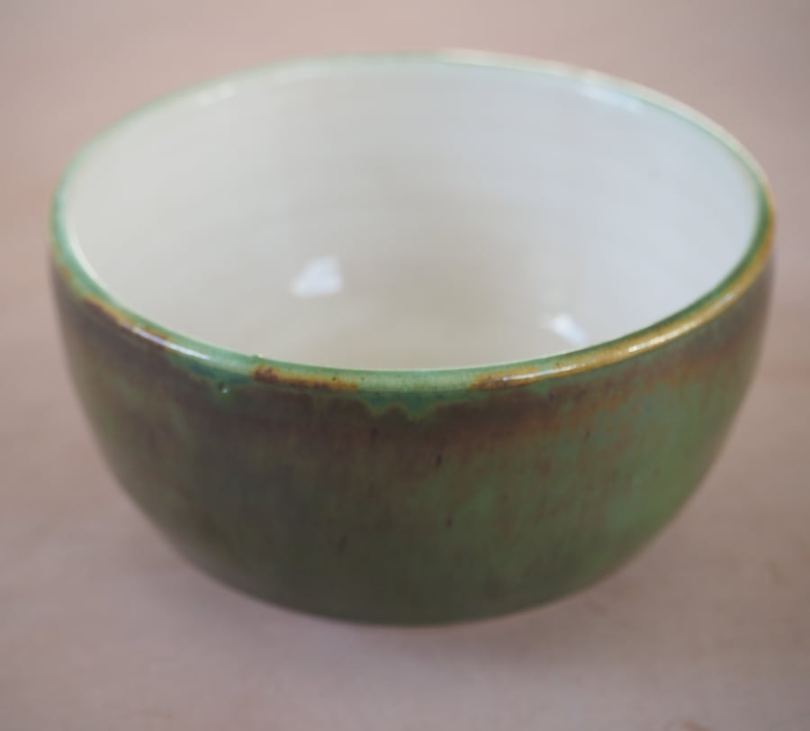 Stoneware Japanese inspired tea bowl, green.