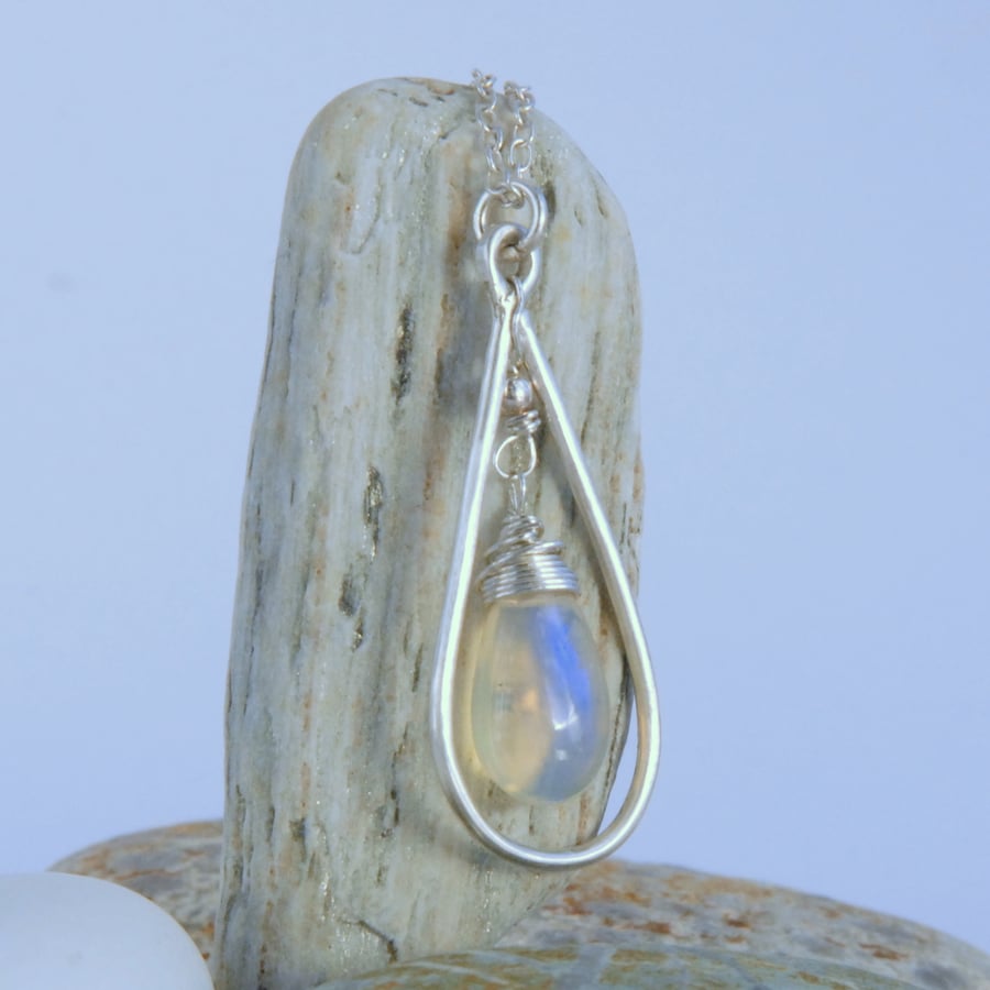 Sterling silver and welo opal drop pendant