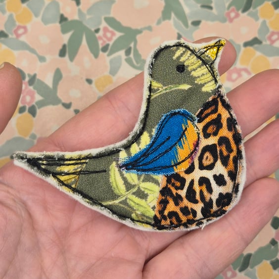 Little Hotchpotch Bird Brooch