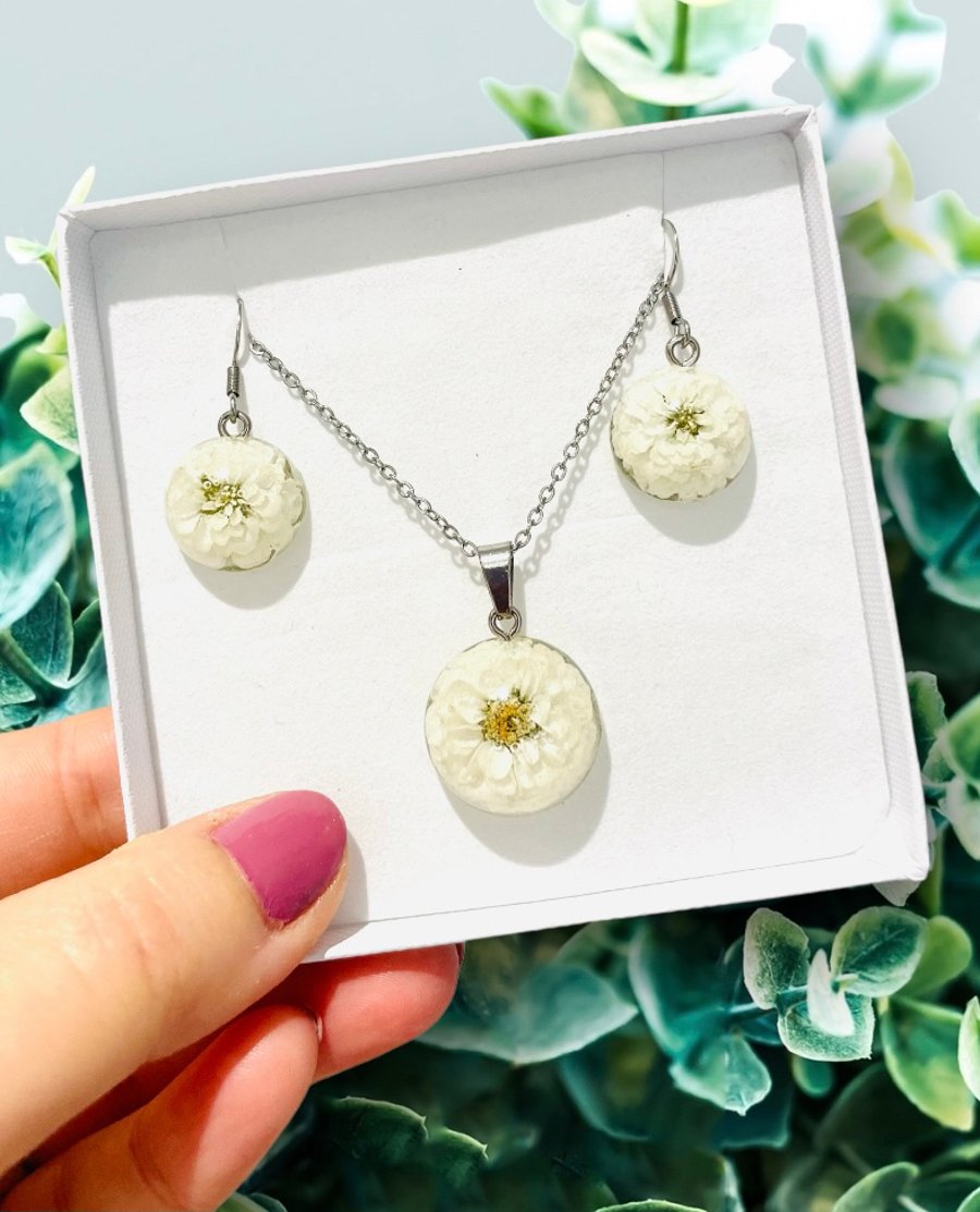 White flower domed necklace, real flower jewellery