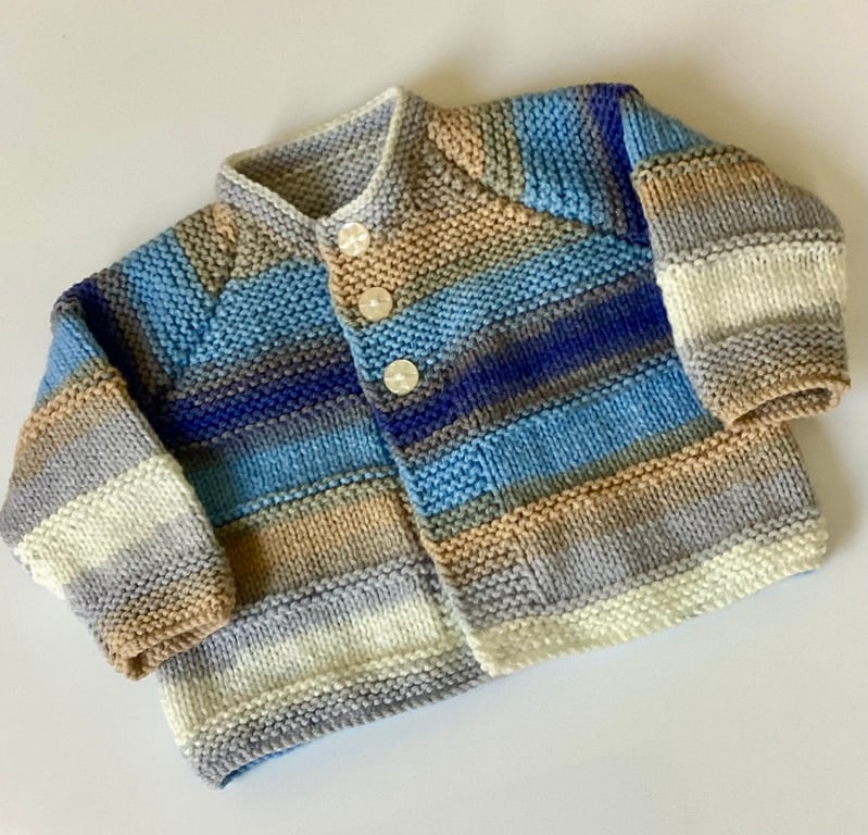 Baby cardigan blue mix yarn 0-3 months