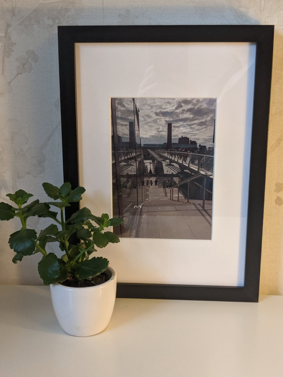 London Thames View 5x7 framed print - Tate Modern, Millennium Bridge